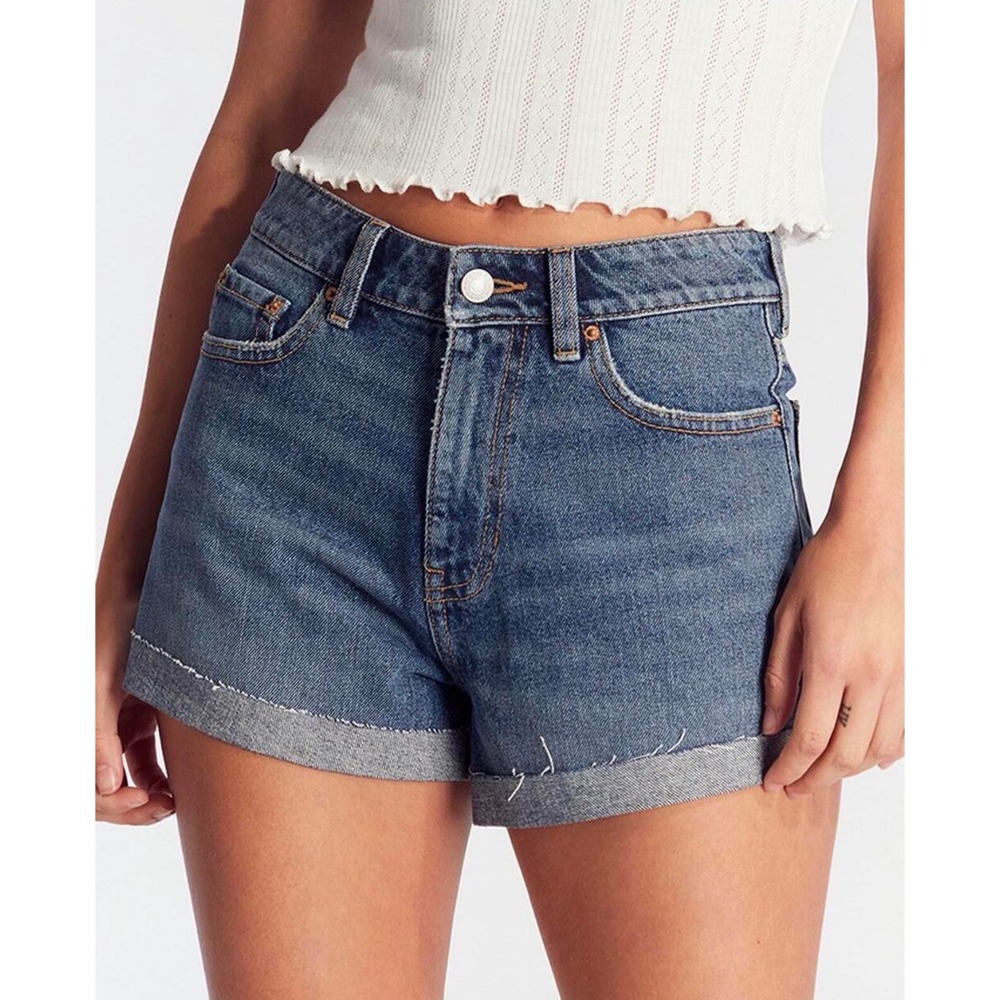 NWT PacSun Mom Short High Rise Rigid Denim Medium Wash Julieta Blue Size 29